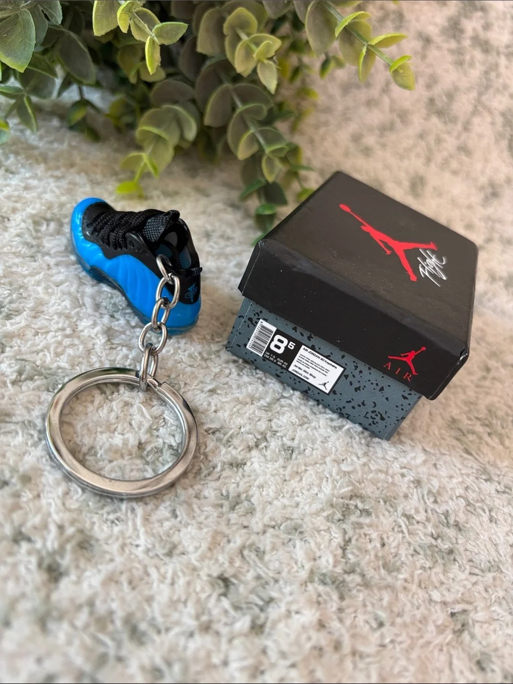 Air Jordan 3D mini sneaker keychain in blue and black with Flight Nike Box NWT